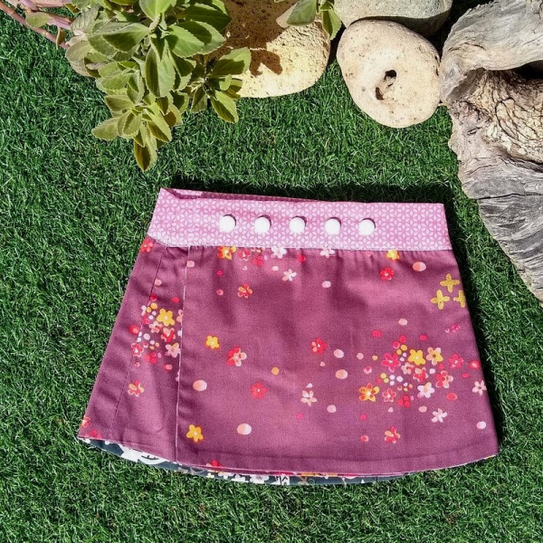 Falda ecológica reversible Golondrinas-Florecillas